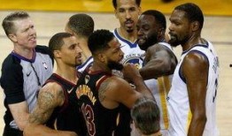 汤普森冲突最新爆料,内幕细节曝光，真相令人震惊